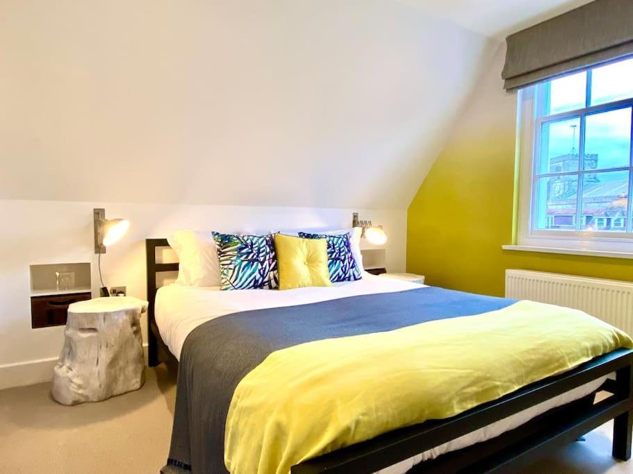 Stunning Little House On Poole Quay - Free Secure Parking & Wifi - In The Heart Of The Old Town - Great Location - Free Parking - Fast Wifi - Smart Tv - Newly Decorated - Sleeps 2! Close To Poole & Bournemouth & Sandbanks Экстерьер фото